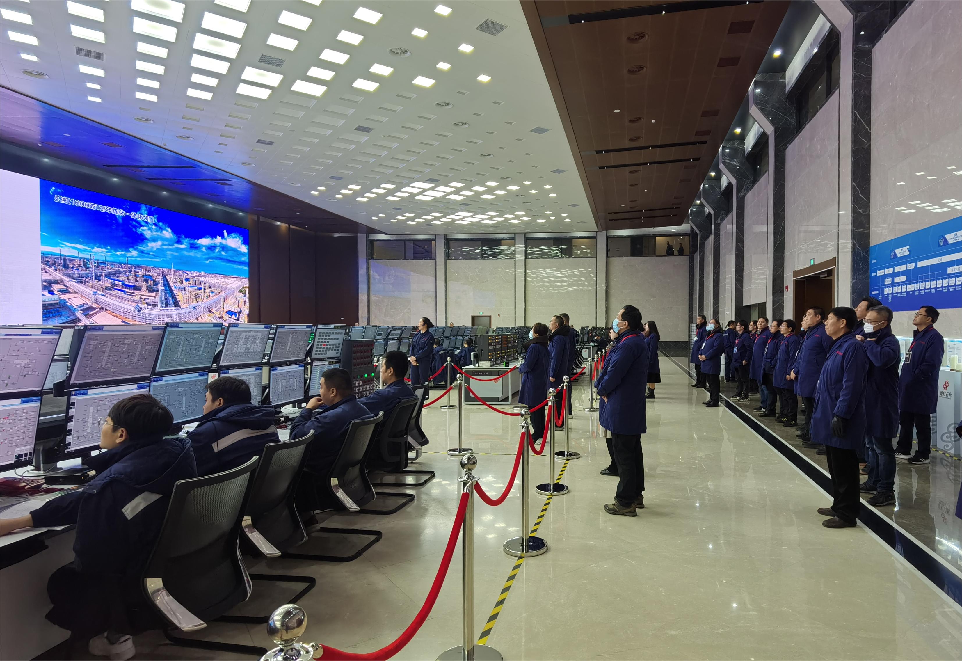 参观1.jpg